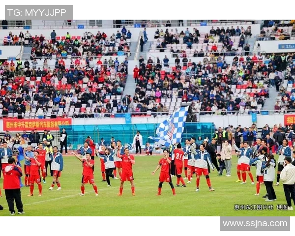 香港足球明星队领队带领球队冲击国际赛场展现风采与实力 香港足球明星队领队带领球队冲击国际赛场展现风采与实力