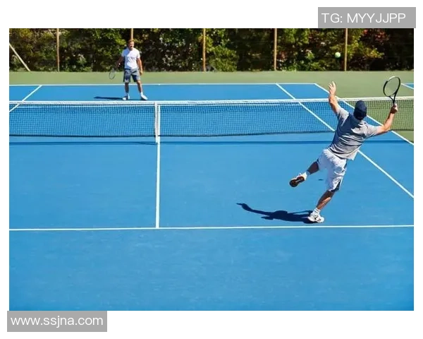 武汉网球队的速度揭秘：网球巨献背后的训练与激情