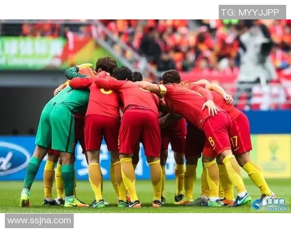 美国足球明星事件引发的社会热议与体育界反思 美国足球明星事件引发的社会热议与体育界反思