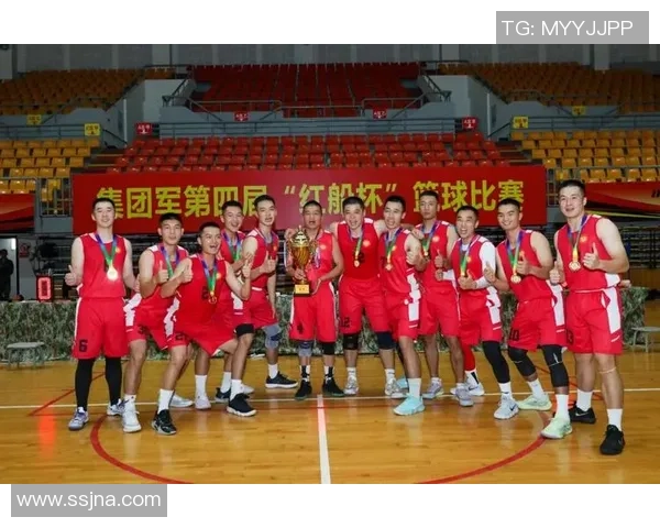 成都篮球队挑战赛背后的拼搏故事与奋斗精神揭秘